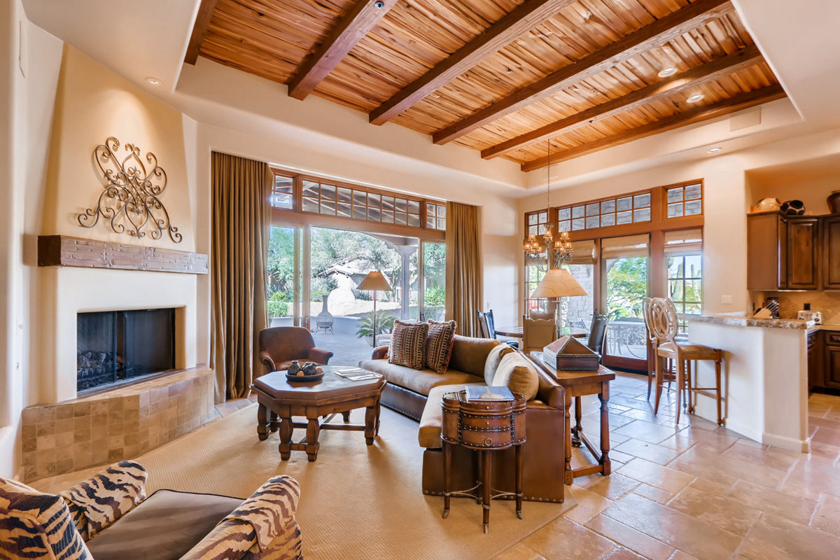 Rocks Luxury Residence Club